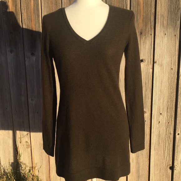 ANTONIO MELANI Sweaters - FLASH SALE! Cashmere Antonio Melani Sweater Size S